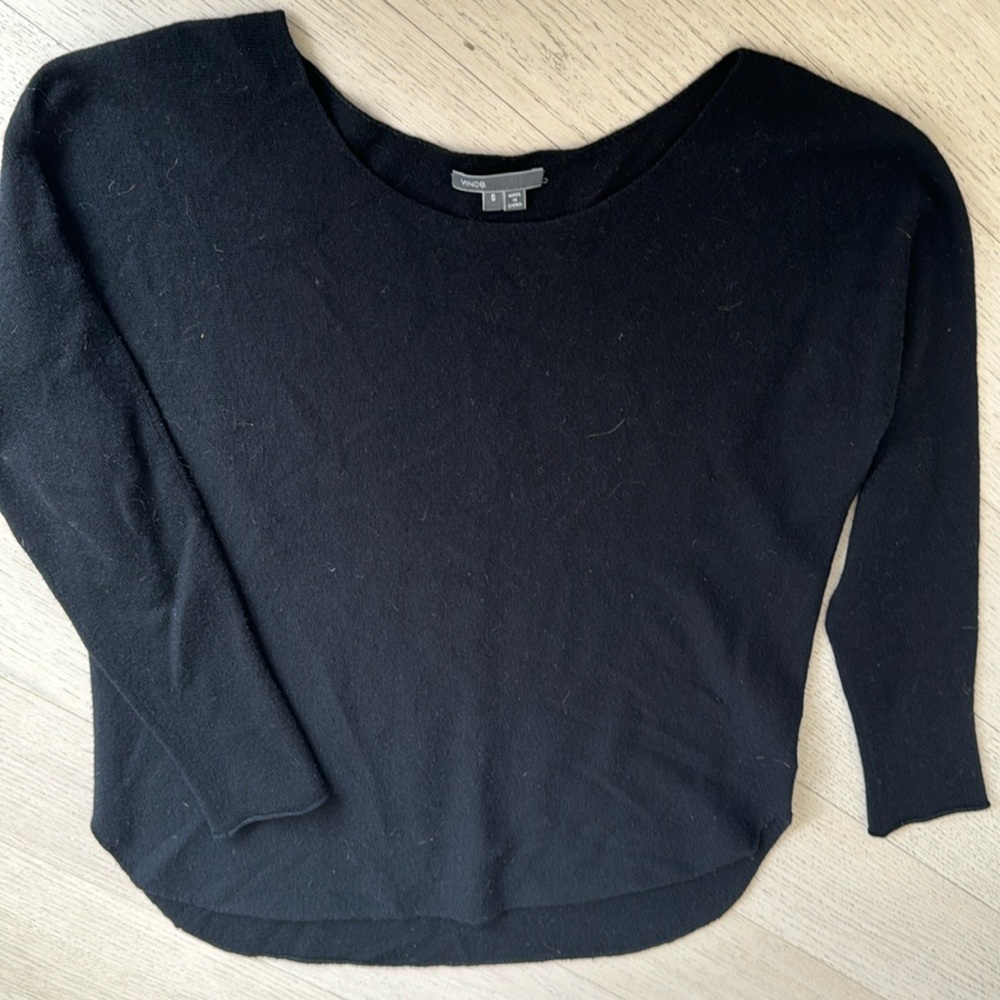 Vince size s. Worn.